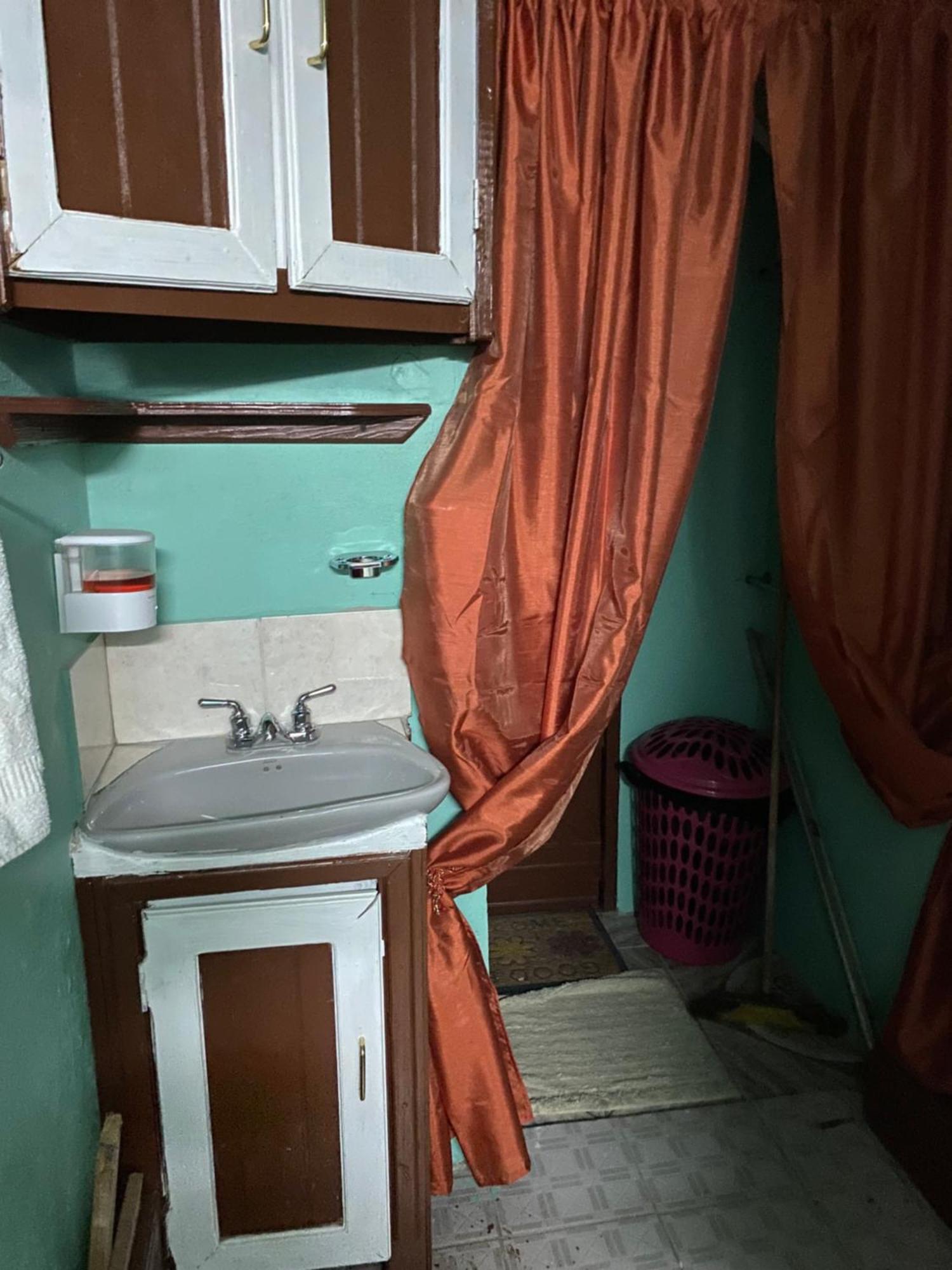 Anne'S Homestay Banse Exterior foto